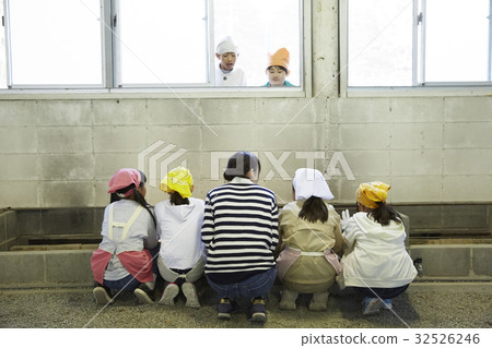 Forest School Elementary school student to cook 32526246