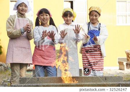 Forest School Elementary school student to be raised Forest School Elementary school student to be raised 32526247