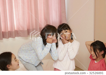Elementary school student playing in the forest school room Elementary school student playing in the forest school room 32526891