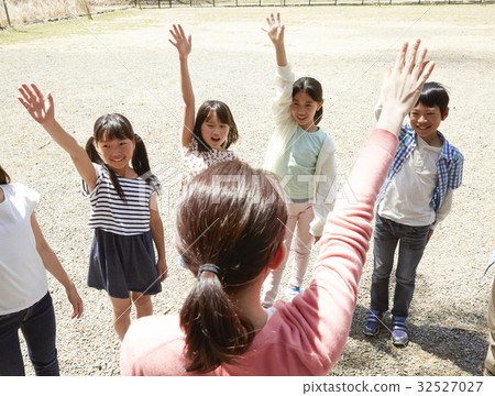 Forest school meeting 32527027