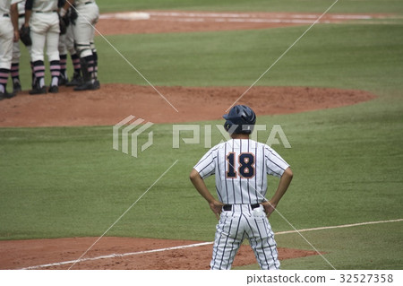High School Baseball Runner Coach 32527358
