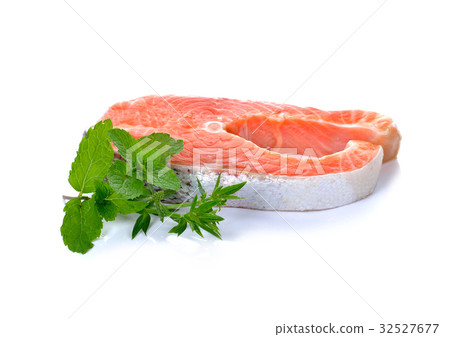 fresh salmon fillet with vegetables fresh salmon fillet with vegetables 32527677