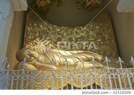 Buddha in Eternal Sleep Buddha in Eternal Sleep 32528509
