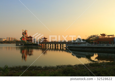 Lotus pond Lotus pond 32528622