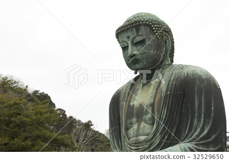 Daibutsu Buddha statue, Kamakura, Japan 32529650