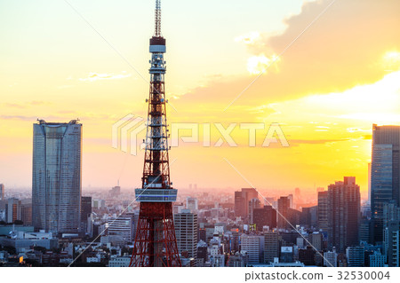 Urban landscape Evening scenery and Tokyo Tower 32530004