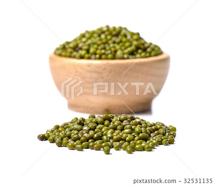 Mung beans isolated on white background Mung beans isolated on white background 32531135