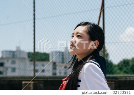 Students on the rooftop 32533581