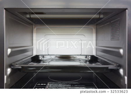 In the microwave oven 32533623