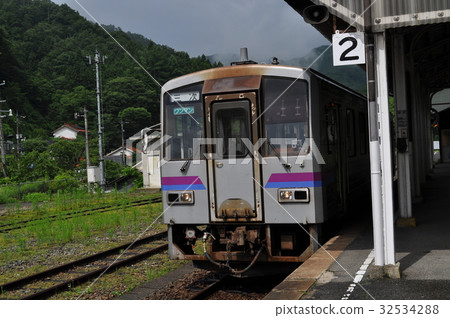 JR West Japan Arts Line · Kisuji Line Bingo Ochiai Station 32534288