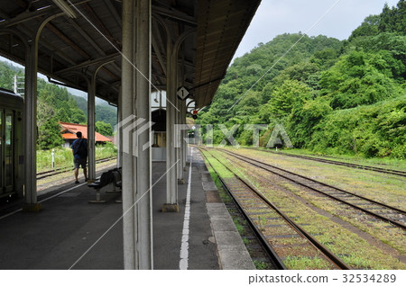 JR West Japan Arts Line · Kisuji Line Bingo Ochiai Station JR West Japan Arts Line · Kisuji Line Bingo Ochiai Station 32534289