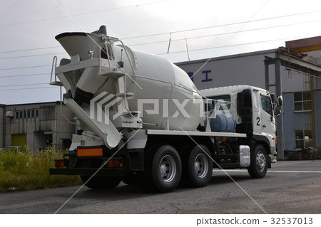 Concrete mixer car 32537013