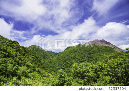 Unzen Mt. Fuzen Heisei Niiyama Unzen Mt. Fuzen Heisei Niiyama 32537304