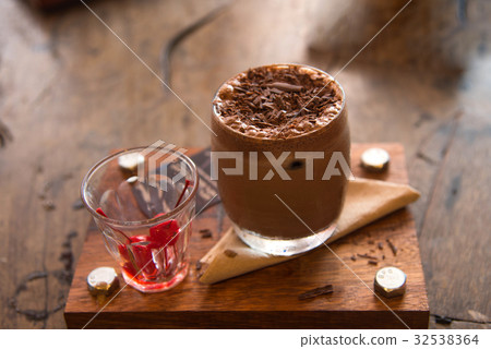 Ice chocolatto, intense chocolate mocha 32538364