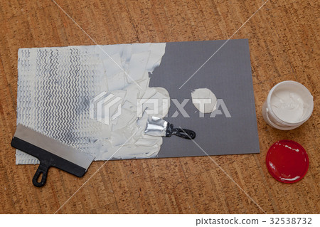 isolating panels 32538732