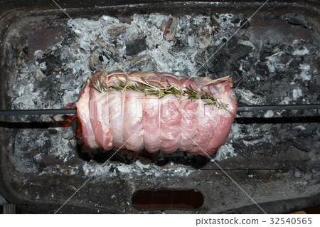 veal roast on barbecue grill 32540565
