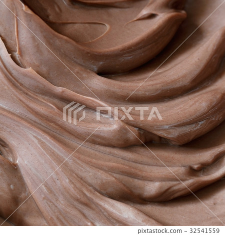 Close-up of melt chocolate Close-up of melt chocolate 32541559