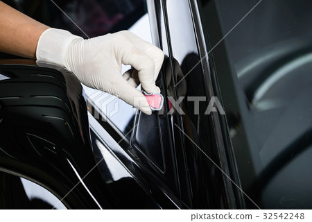 Car detailing series: Coating car paint Car detailing series: Coating car paint 32542248