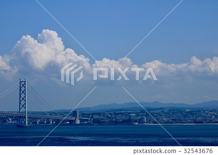 Akashi Kaikyo Bridge (Kobe) 32543676