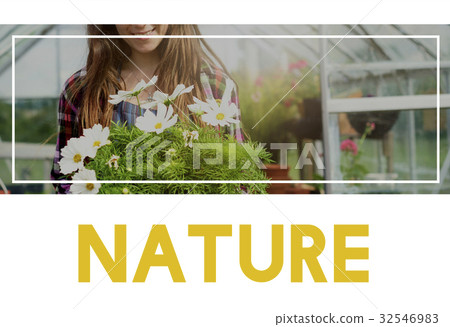 Beautiful life of woman gardening in nature Beautiful life of woman gardening in nature 32546983
