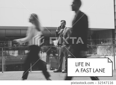 City Life Urban Scene Rush Hour Fast Paced Lifstyle 32547116