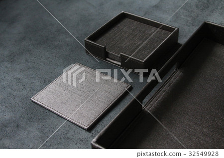 Leather Coasters and tray 32549928