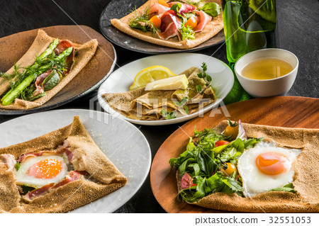 蕎麥麵粉縐gullette galette法國食物 32551053