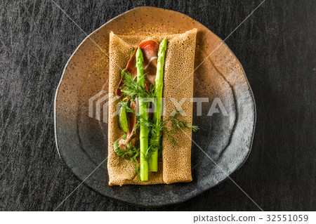 Buckwheat flour crepe gullette galette French food 32551059