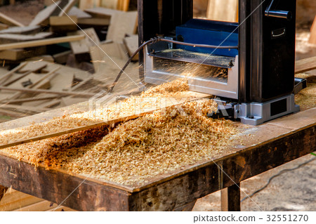 The process of treating wood 32551270