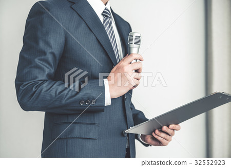 Businessman         32552923