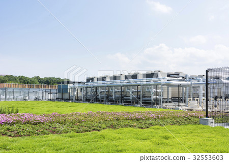 Rooftop greenery and Equipment Facilities of Large Scale Super Rooftop 32553603