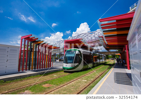 台灣高雄輕軌捷運Asia Taiwan Kaohsiung MRT 台灣高雄輕軌捷運Asia Taiwan Kaohsiung MRT 32554174