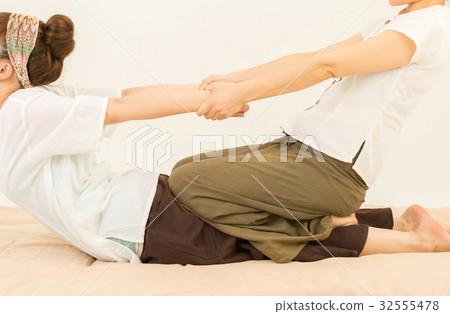Thai traditional massage 32555478