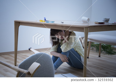 大地震發生圖像 大地震發生圖像 32559302