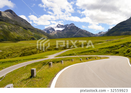 The Silvretta massif in the Central 32559923