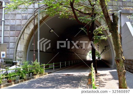 Atago隧道在Minato-ku,東京 Atago隧道在Minato-ku,東京 32560897