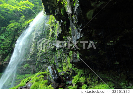 Amitabha Falls 32561523