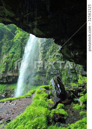 Amitabha Falls 32561525