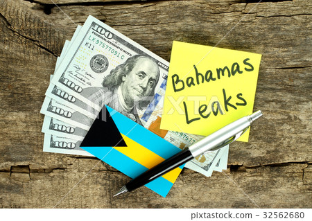 Bahamas Leaks scandal concept on wooden background 32562680