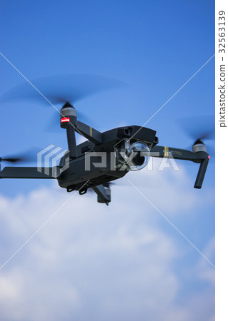 Drone 32563139