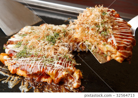 Okonomiyaki 32564713