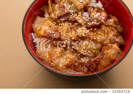 碗豬肉 32564728