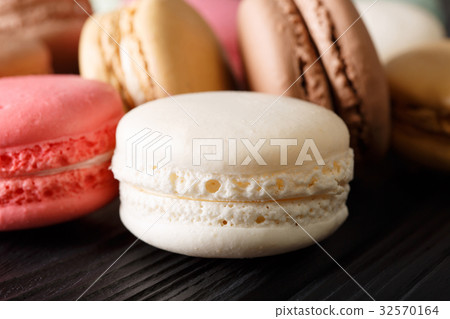 Freshly prepared macaroons, macro on the table Freshly prepared macaroons, macro on the table 32570164
