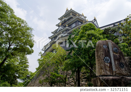 岡山城堡的張量和紀念碑 32571151