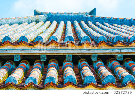 琉球屋頂瓦片 32572789