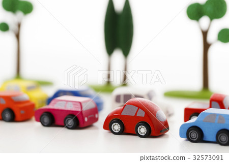 汽車車輛白色後面車輛乘客車 32573091
