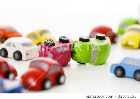 Car traffic accident car whiteback vehicle ride passenger car Car traffic accident car whiteback vehicle ride passenger car 32573155