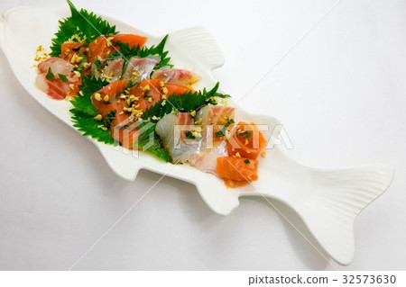 日式魚生牛肉片 日式魚生牛肉片 32573630