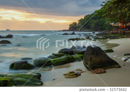 Sunset in Cambodia at the seaside 32573682