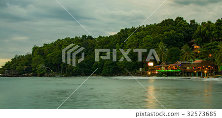 Colorful light of restaurants in Sihanoukville 32573685